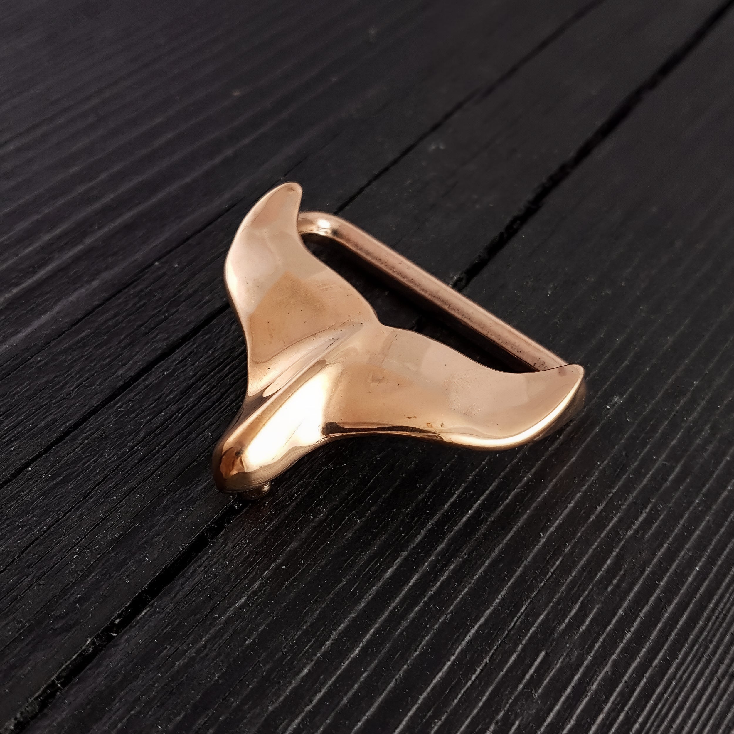 Whale Tail Belt Buckle Humpback Whale Fluke in Solid Bronze - Moon Raven Designs
